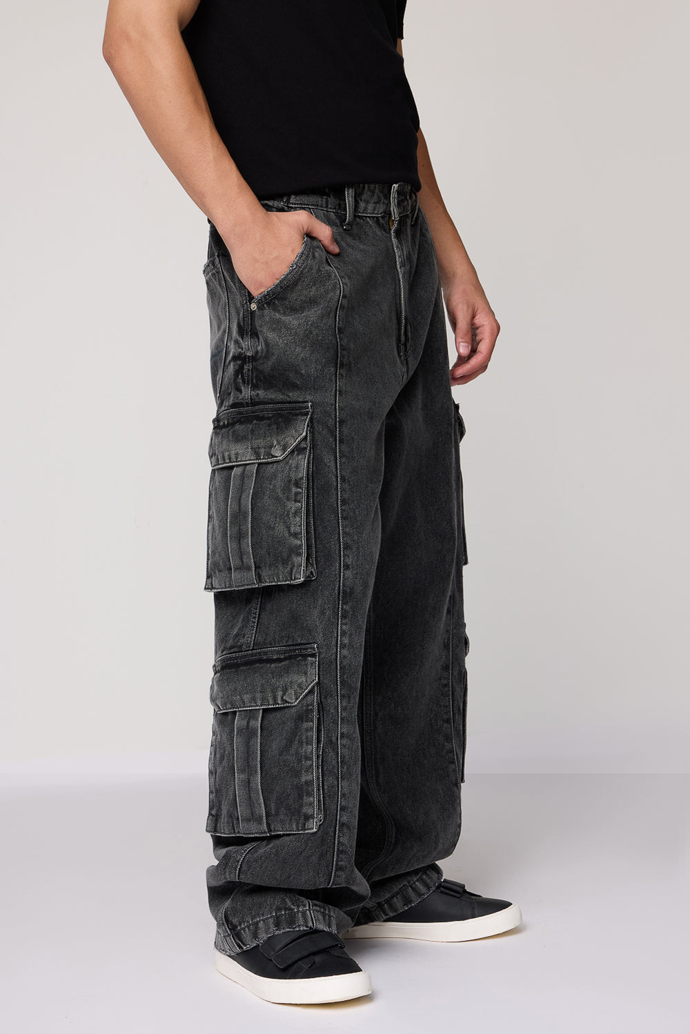 Urban Utility Cargo Pants MEN.